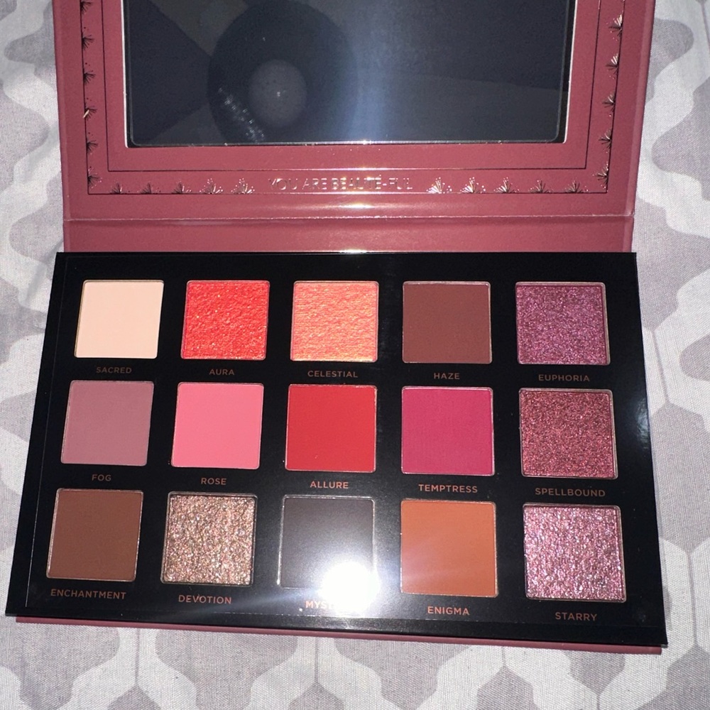 Mystic Romance Eyeshadow palette